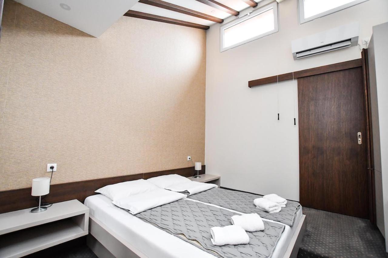 Atrijum Apartments And Rooms Kladovo Exterior photo