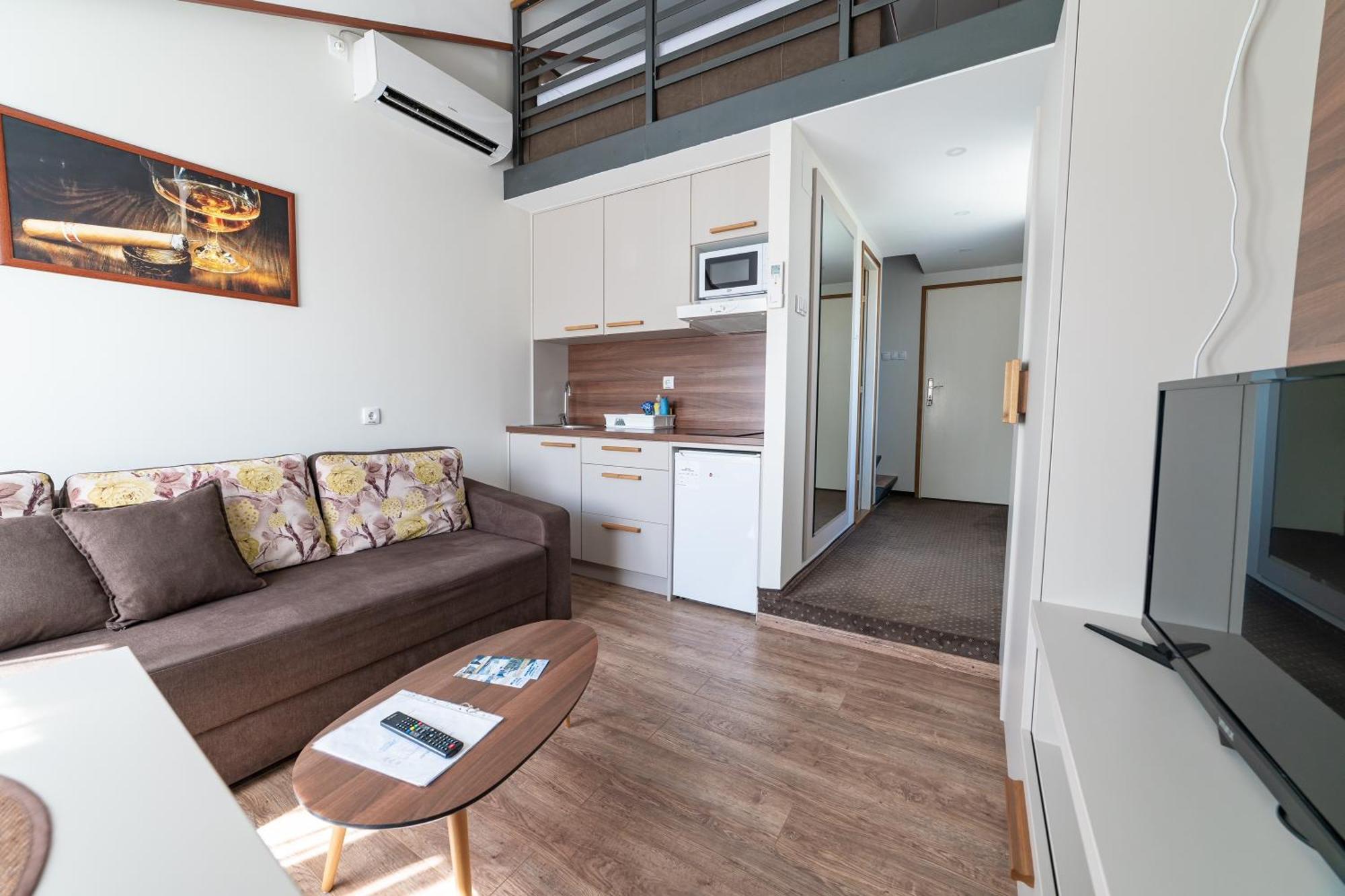 Atrijum Apartments And Rooms Kladovo Exterior photo